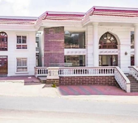 The Majestic Crown Hotel Ooty Exterior foto
